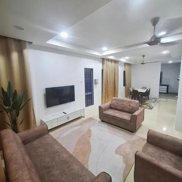 Zehra Villa Seri Iskandar with Private Pool, hotell sihtkohas Seri Iskandar