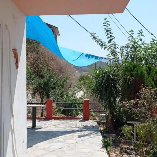 Small and practical Νο1, hôtel à Límni