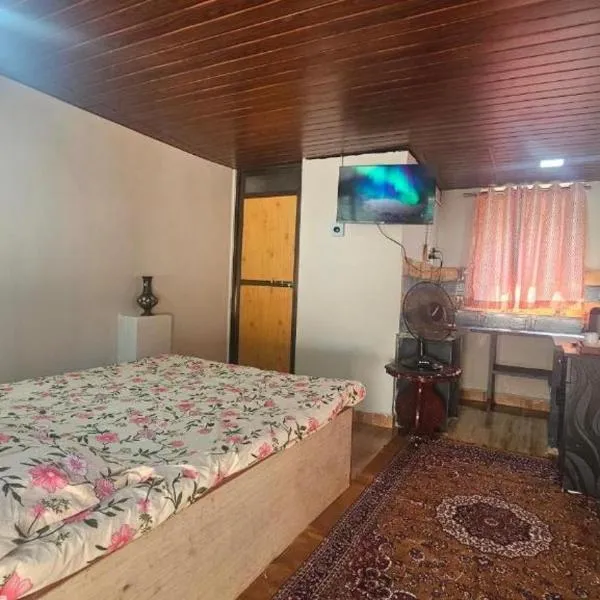 Bhatye Beach Resort Rejunuvation, khách sạn ở Ratnagiri