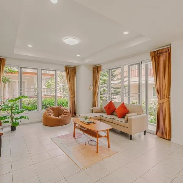 Samran Beach House by May, Cha-am Beach, ξενοδοχείο σε Cha Am