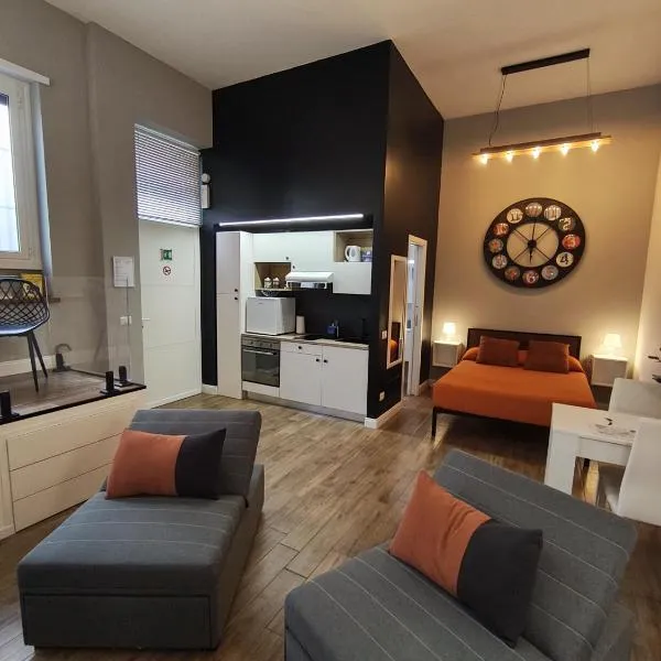 Loft 18A Roma - Casa con ingresso indipendente e parcheggio gratuito, hotel a Roma