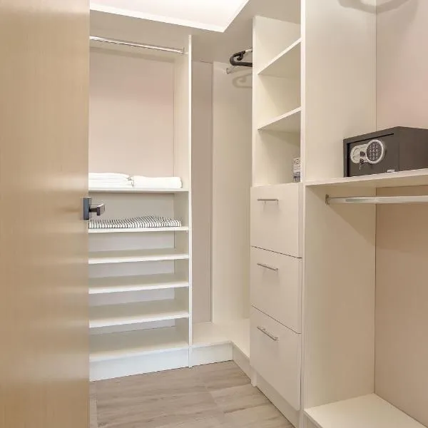 Living I Suites by Yellowkey, viešbutis Santo Dominge