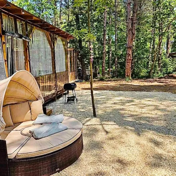 Каравана Coco Bongo、チェルノモレツのホテル