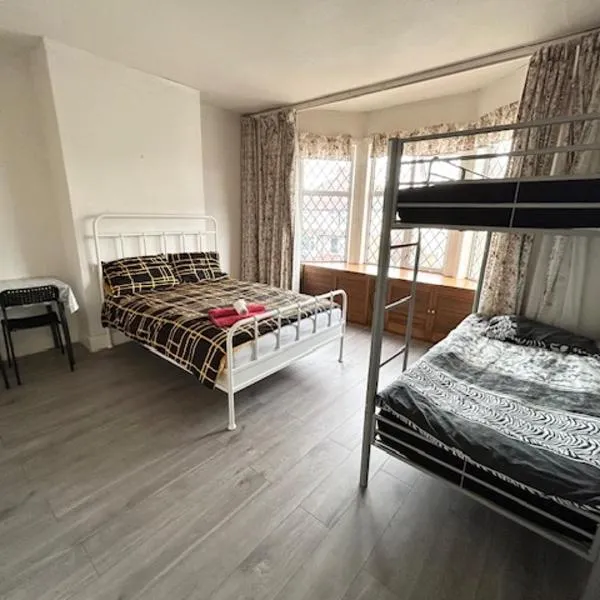 Double Bedroom Near Heathrow Airport & London，位于海斯的酒店