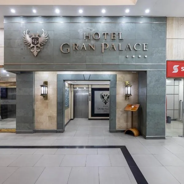 Hotel Gran Palace, hotel in Santiago