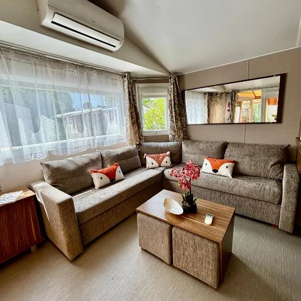 Myosotis mobile home 6p camping siblu、フレジュスのホテル