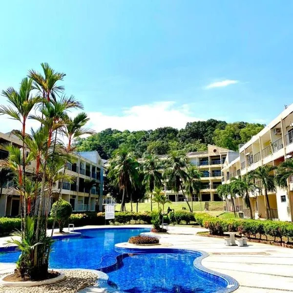 Condo by the Beach Port Dickson - Forest & Poolview, hotel in Port Dickson