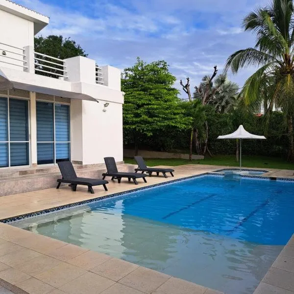 Hermosa Casa Campestre en Ricaurte Girardot, ξενοδοχείο σε Ricaurte