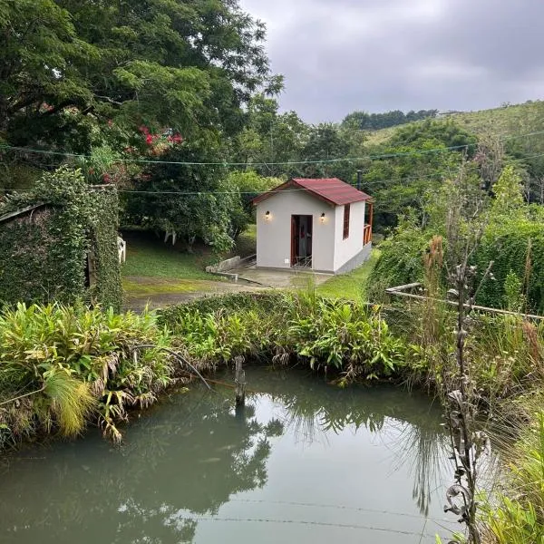 Centro de Lazer Pingo d'água, hotel v mestu Caxambu