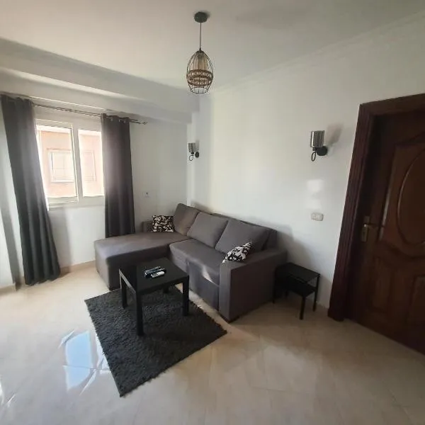 A stylish cozy apartment close to Cairo airport., hôtel au Caire