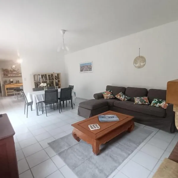 Ferme du Kastel Dinn, hotel in Rosnoën