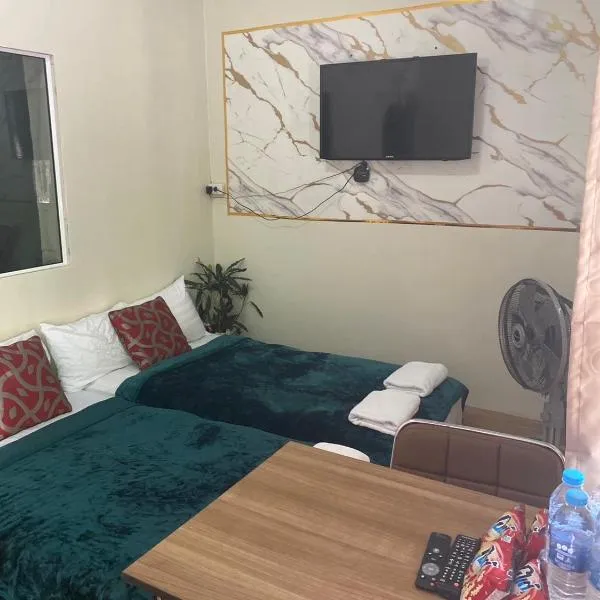 Near Central Festival Hat Yai,5-8 people, hotel in Hat Yai