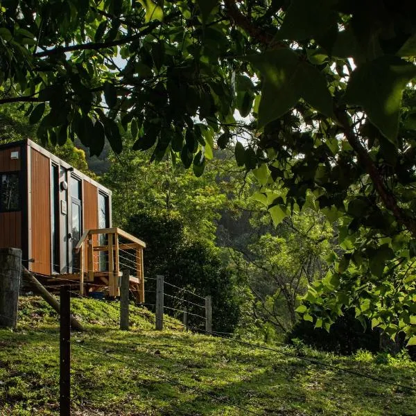 Guanaba Farm by Tiny Away, hotel in Eagle Heights