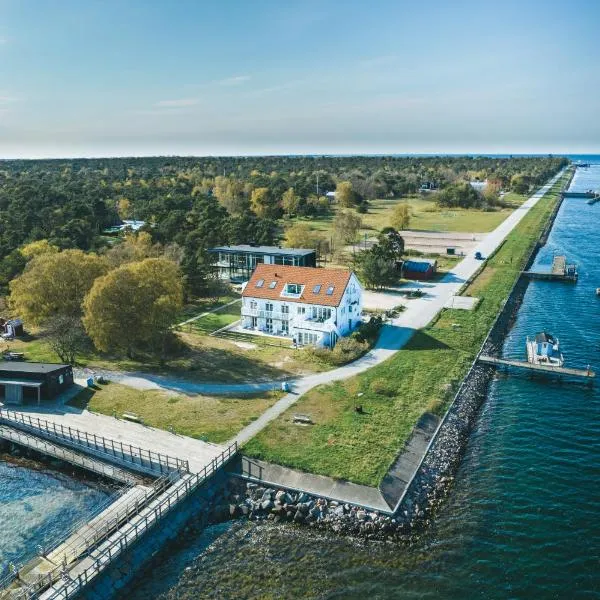 Strandvillan Ljunghusen, hotel in Ljunghusen