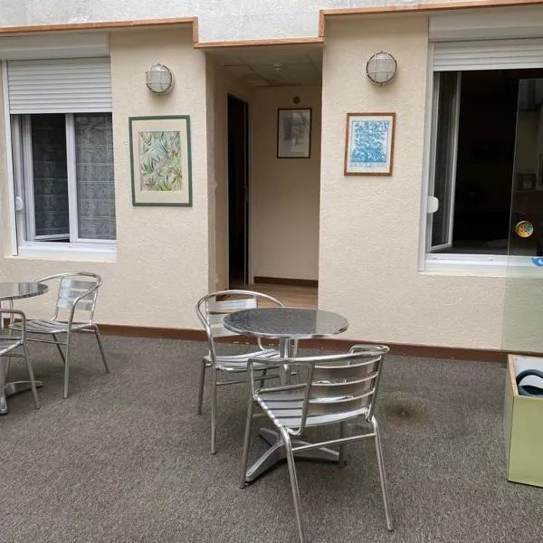 Hotel Du Commerce, hotel a Auxerre