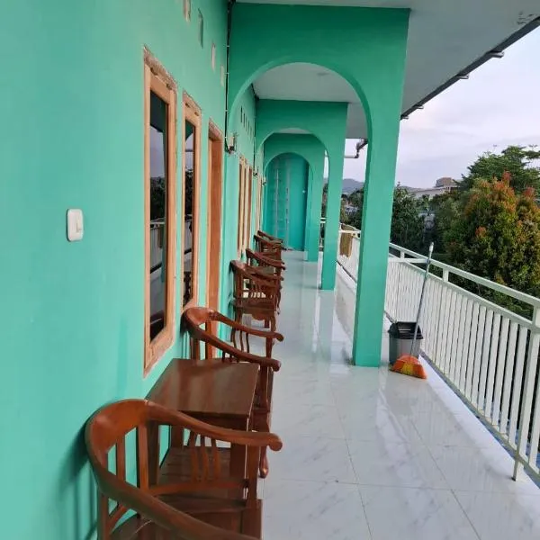 New Chez Felix, hotel in Labuan Bajo