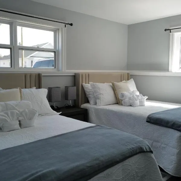 Bright 2-Room Guest Space in Stratford, hotel in Stratford