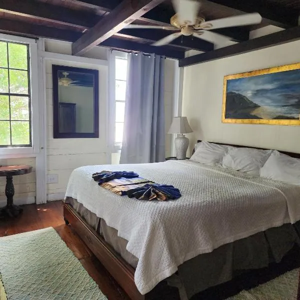 The Comanche A Club Inn of Christianted St Croix、クリスチャンステッドのホテル