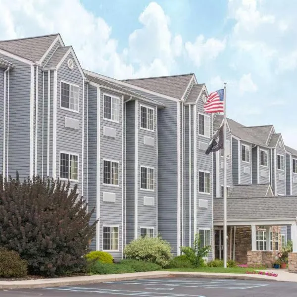 Microtel Inn & Suites by Wyndham Hazelton/Bruceton Mills, ξενοδοχείο σε Hazelton