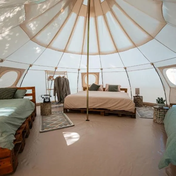 Glamping Riverside Skadar lake, hotel in Železnička Stanica Zeta