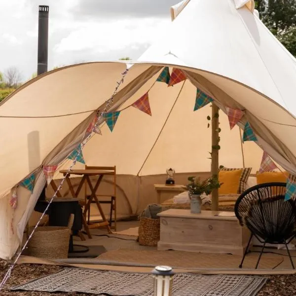 Broadleaves Luxury Glamping, hotel v destinaci Ticknall