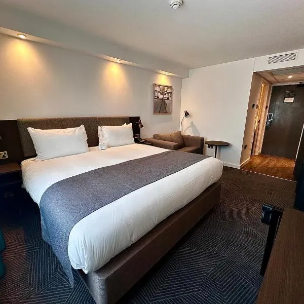 Holiday Inn Bristol Airport by IHG, Hotel in Redhill
