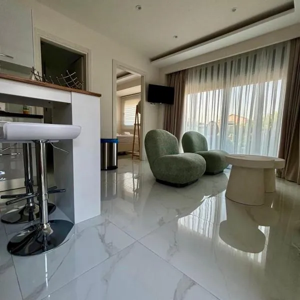 MagnusLux apartment, hotel in Hanioti
