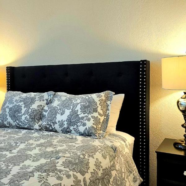 Nice Private Room in a House Close to Red Rock & Las Vegas Strip #1, Las Vegas