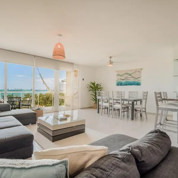 칸쿤에 위치한 호텔 CARlBE Beachfront 2BDR with pool by Casa Paraiso