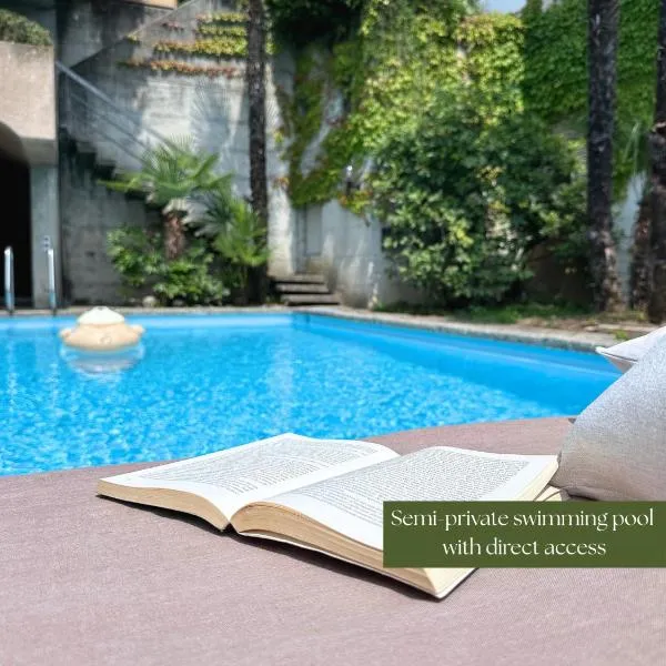 Luxury apartment with pool, hôtel à Collina d'Oro