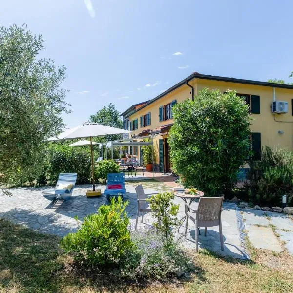 Il Laghello Wood House, hotel v destinaci Framura