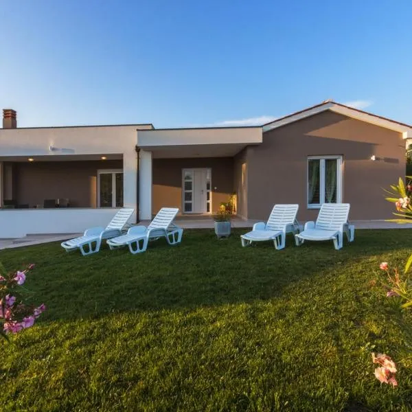 Holiday Home Pula, hotel in Pula