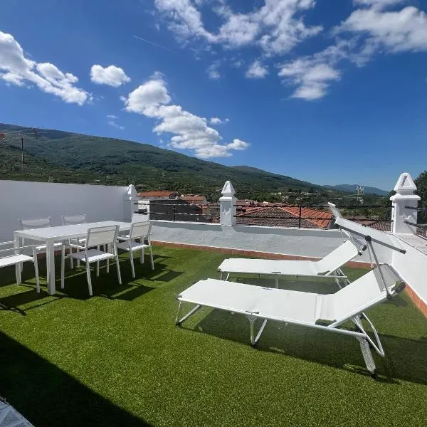 MIRADOR DE CABEZUELA "Precioso apartamento con terraza en el Valle del Jerte", hotel in Cabezuela del Valle