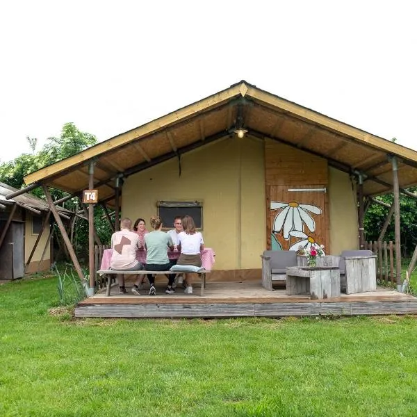 Hoeve Linnerveld XL, hotel in Sint Odiliënberg