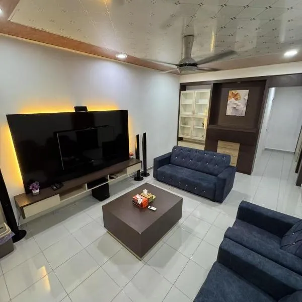 Best Day Homestay !, hotel in Kangar