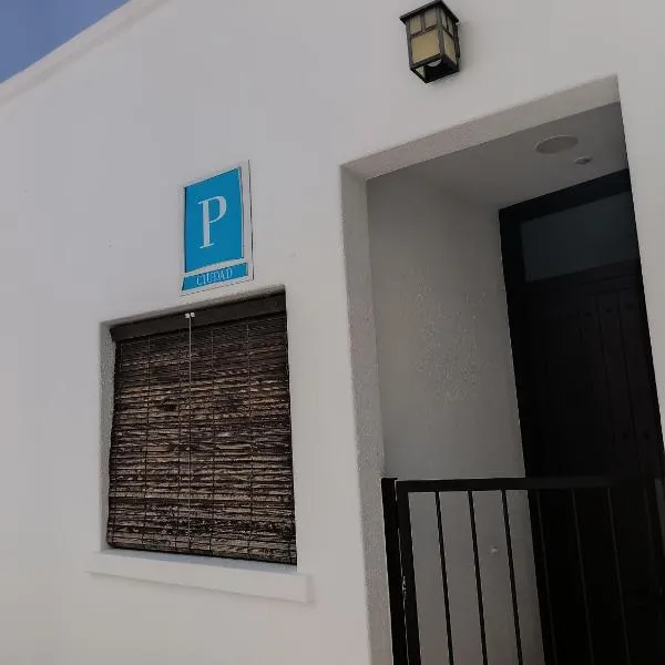 La Troje Pensión, hôtel à Lucainena de las Torres