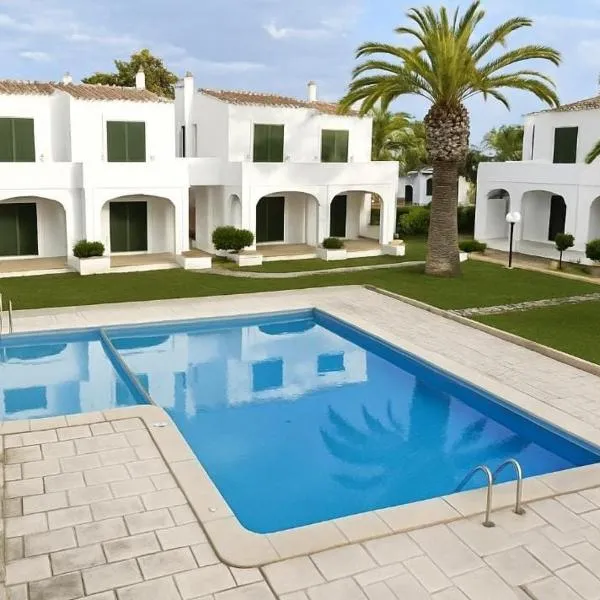 Cozy Beach Flat-4min to Sea, hotel in Son Xoriguer