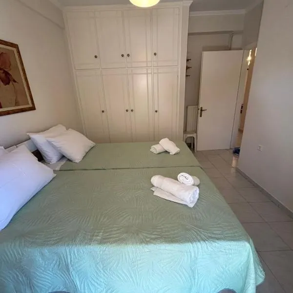 Makis Apartments, hôtel à Tsoukaladhes