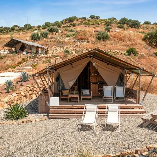 Cactus Hill - Safari Tents - Caminito del Rey, Hotel in Alora