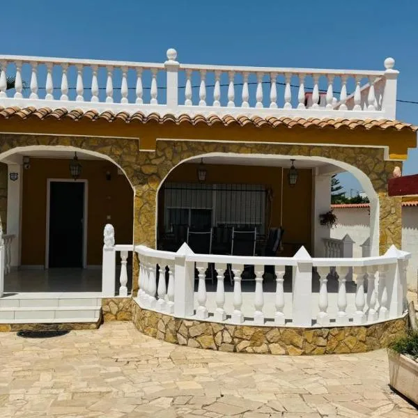 Turisblo villa carmen, hotel in Benicarló