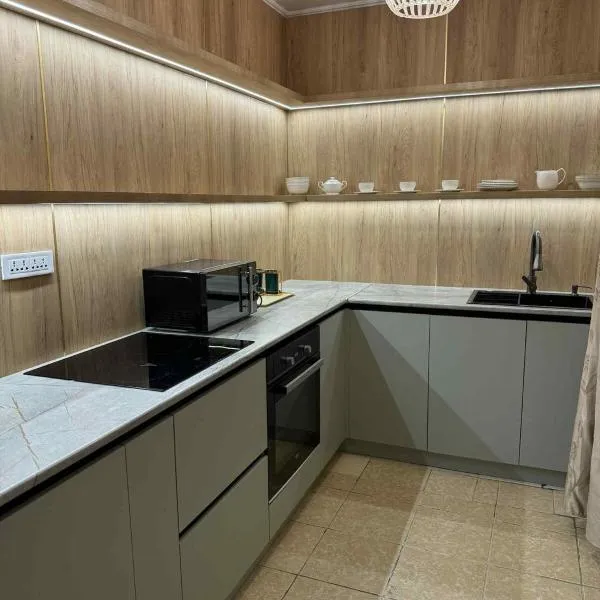 Spacious Entire Apartment in Embassy Area, hotell i Ulaanbaatar