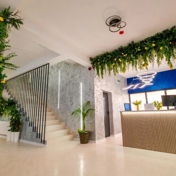 Hotel-Apartments Roxy&Maryo, hotel in Eforie Nord
