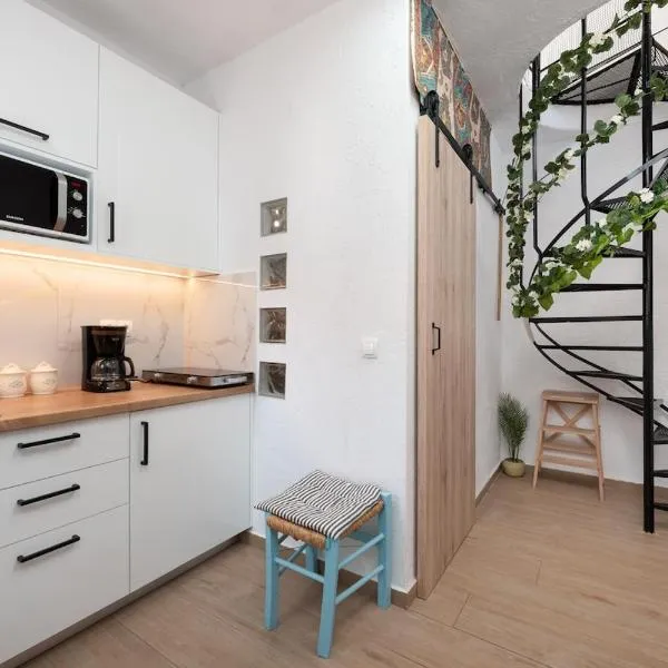 Eloúnda blue city center WiFi traditional for two, hôtel à Elounda