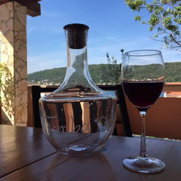 Guesthouse Tariba, hotel v destinaci Supetarska Draga