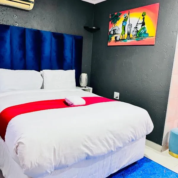 Executive Galaxy Guest House Nkowankowa Extension 2، فندق في تزانين