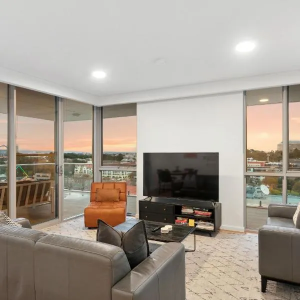 EAST34 - Skyline Haven East Perth, Hotel in Perth