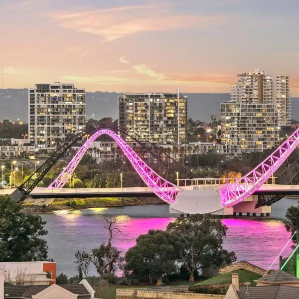 EAST34 - Skyline Haven East Perth, hotel en Perth