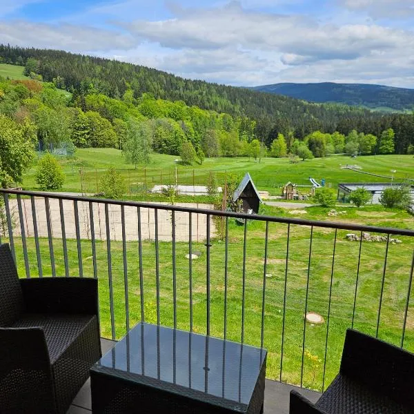 Ski a Bike Siréna Janské lázně APARTMENT 204, ξενοδοχείο σε Janske Lazne