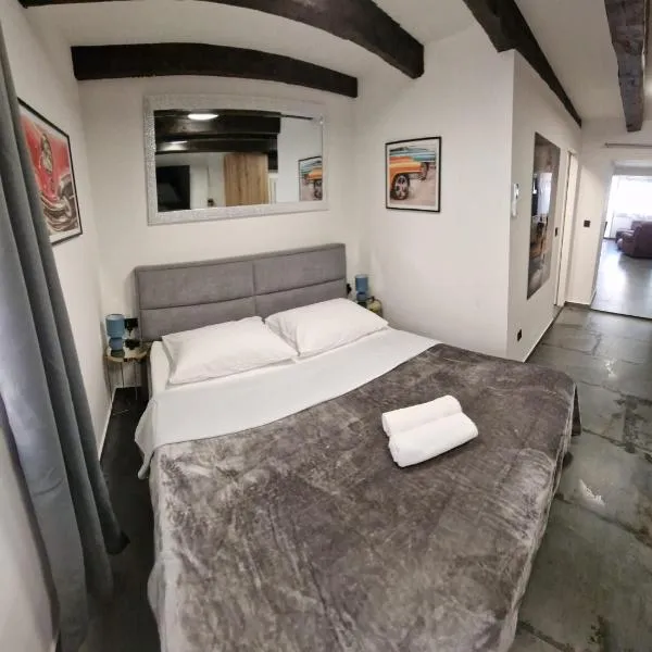Island Chill Apartments TWO，位于卡利的酒店