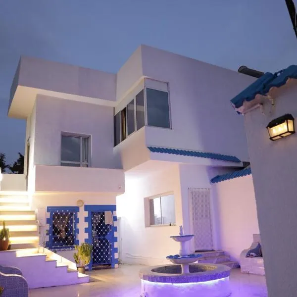 Maison sidi bou, hotel v destinaci Rafrāf